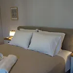 Orange Garden Villa, Βίλα