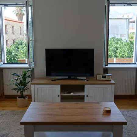 Orange Garden Villa, וילה *