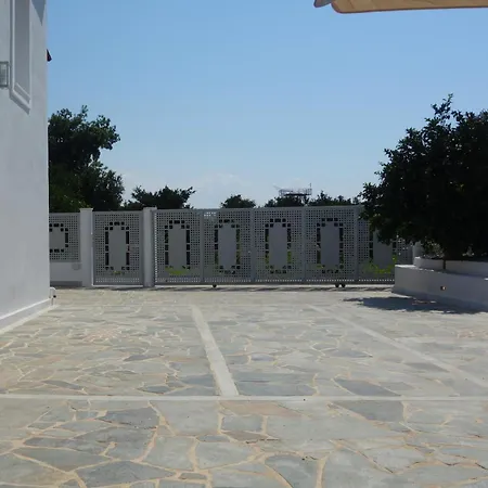 Orange Garden Villa, ספארטי