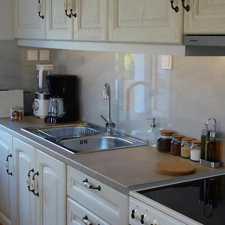 Orange Garden Villa, וילה *