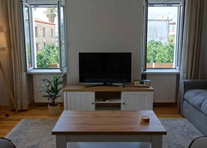 Orange Garden Villa, 빌라 *